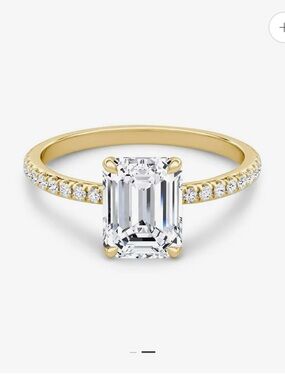 New never worn Classic Emerald-Cut Solitaire Pavé Ring in Yellow Gold size 4